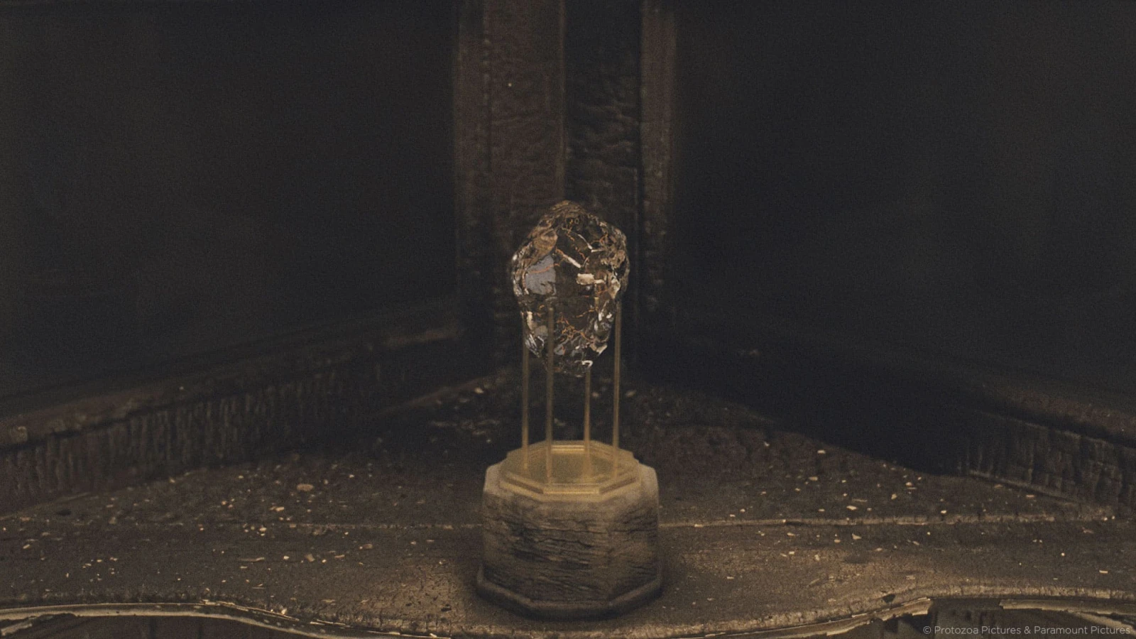  Mother! shot of the cristal diamond from Raynault vfx 