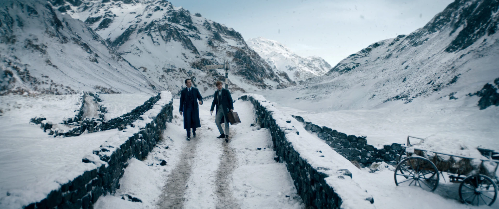 Fantastic Beasts: The Secrets of Dumbledore figure walking in the snow from Raynault vfx